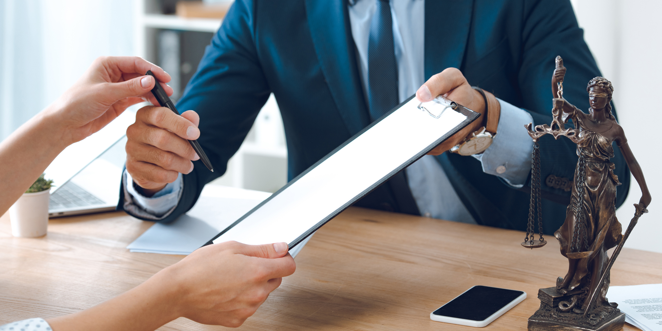 19 Conversion Tips for Personal Injury Law Firms (For 2025)